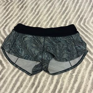 Lululemon Speed up shorts size 4